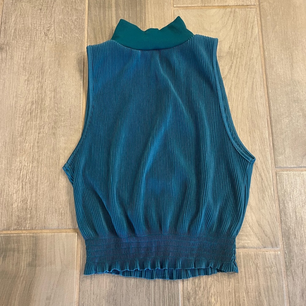 Blue crop top